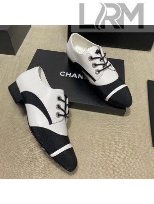 Chanel Vintage Lace-ups Brogue Shoes in Leather and Fabric Patchwork White 2020