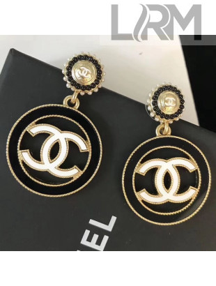 Chanel Acrylic Circle CC Pendant Short Earrings White/Black/Gold 2019