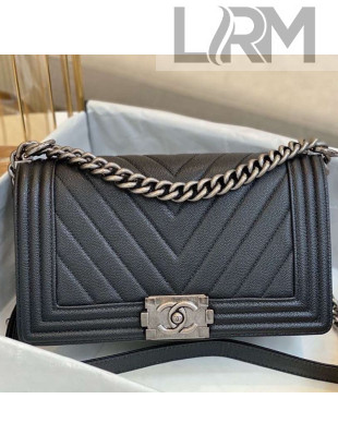 Chanel Chevron Grained Calfskin Medium Boy Flap Bag A67086 Black/Vintage Silver 2019