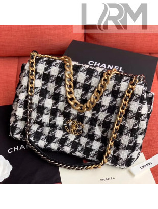 Chanel 19 Tweed Maxi Flap Bag Black/White AS1162 2019