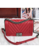 Chanel Chevron Grained Calfskin Medium Boy Flap Bag A67086 Red/Silver 2019