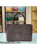 Bottega Veneta Arco Tote Bag in Maxi-Woven Suede Taupe 2021 614486