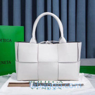 Bottega Veneta Arco Tote Bag in Maxi-Woven Lambskin White 2020 614486