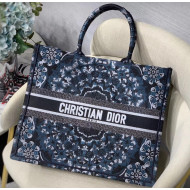 Dior Large Book Tote Bag in Kaleidoscope Embroidered Canvas 2019