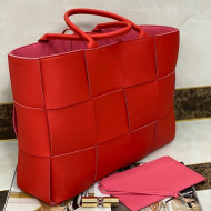 Bottega Veneta Maxi Arco Tote Bag in Woven Lambskin Red 2021 620623