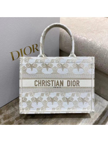 Dior Medium Book Tote Bag in Gold and White Star Etoile Embroidery M1286 2022 26