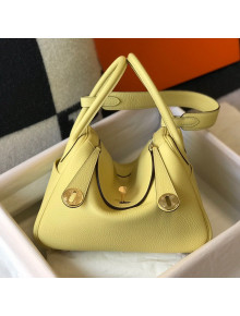 Hermes Lindy 26cm/30cm Bag in Grainy Calfskin Chick Yellow 2021