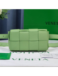 Bottega Veneta The Belt Cassette Bag in Maxi-Woven Lambskin Light Green 2021 04