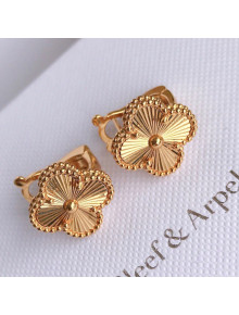 Van Cleef & Arpels Stud Earrings Gold 2021 87